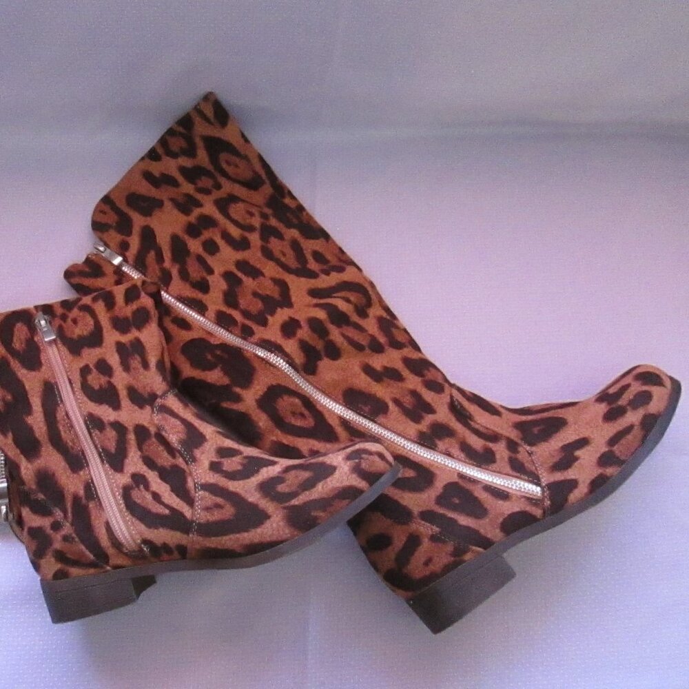 ANIMAL LEOPARD PRINT KNEE HIGH BOOTS; SZ 7 NEW